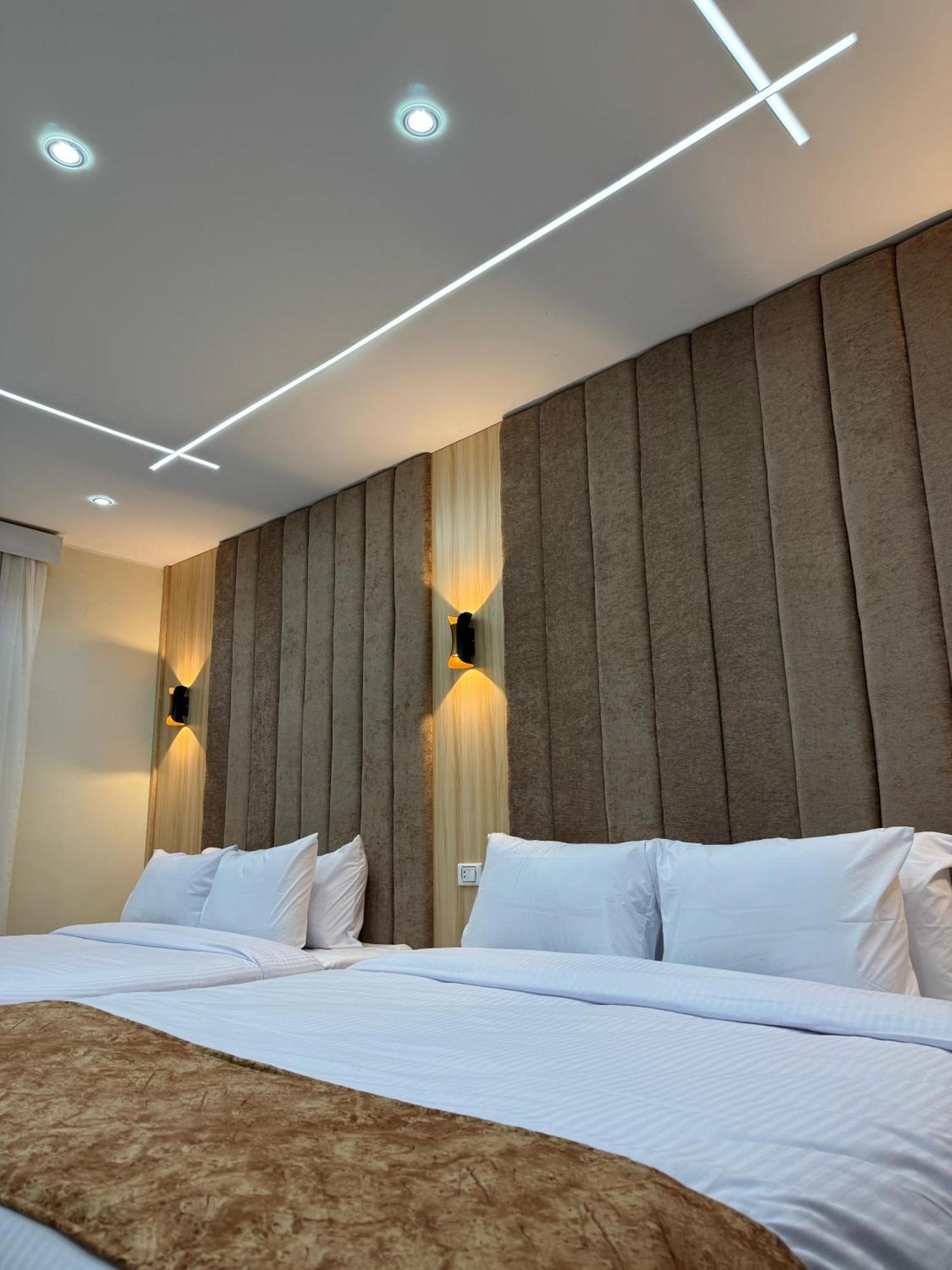 Le Grand Pyramids View & Hotel Cairo