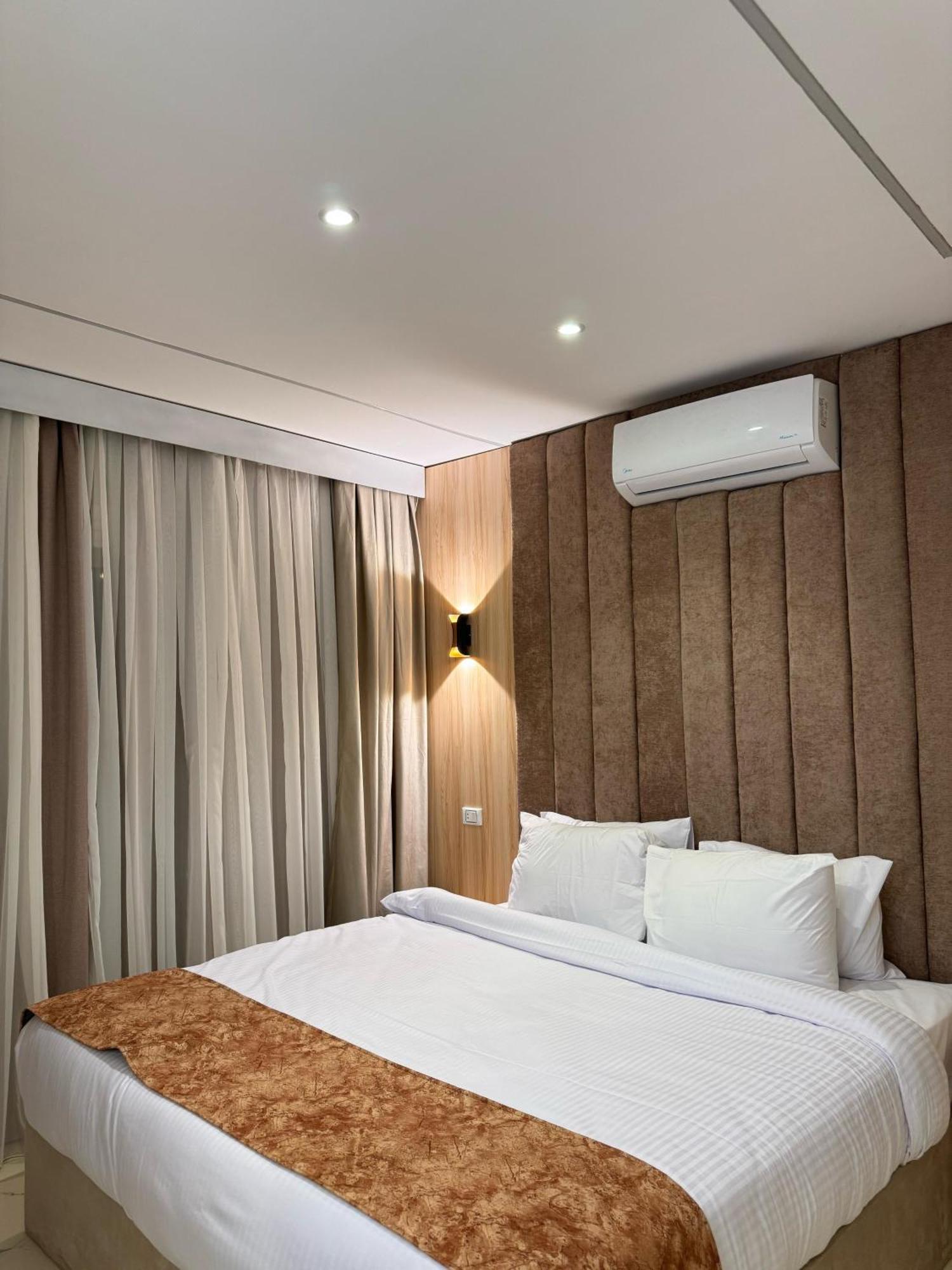 Hotel Le Grand Pyramids View & 3*