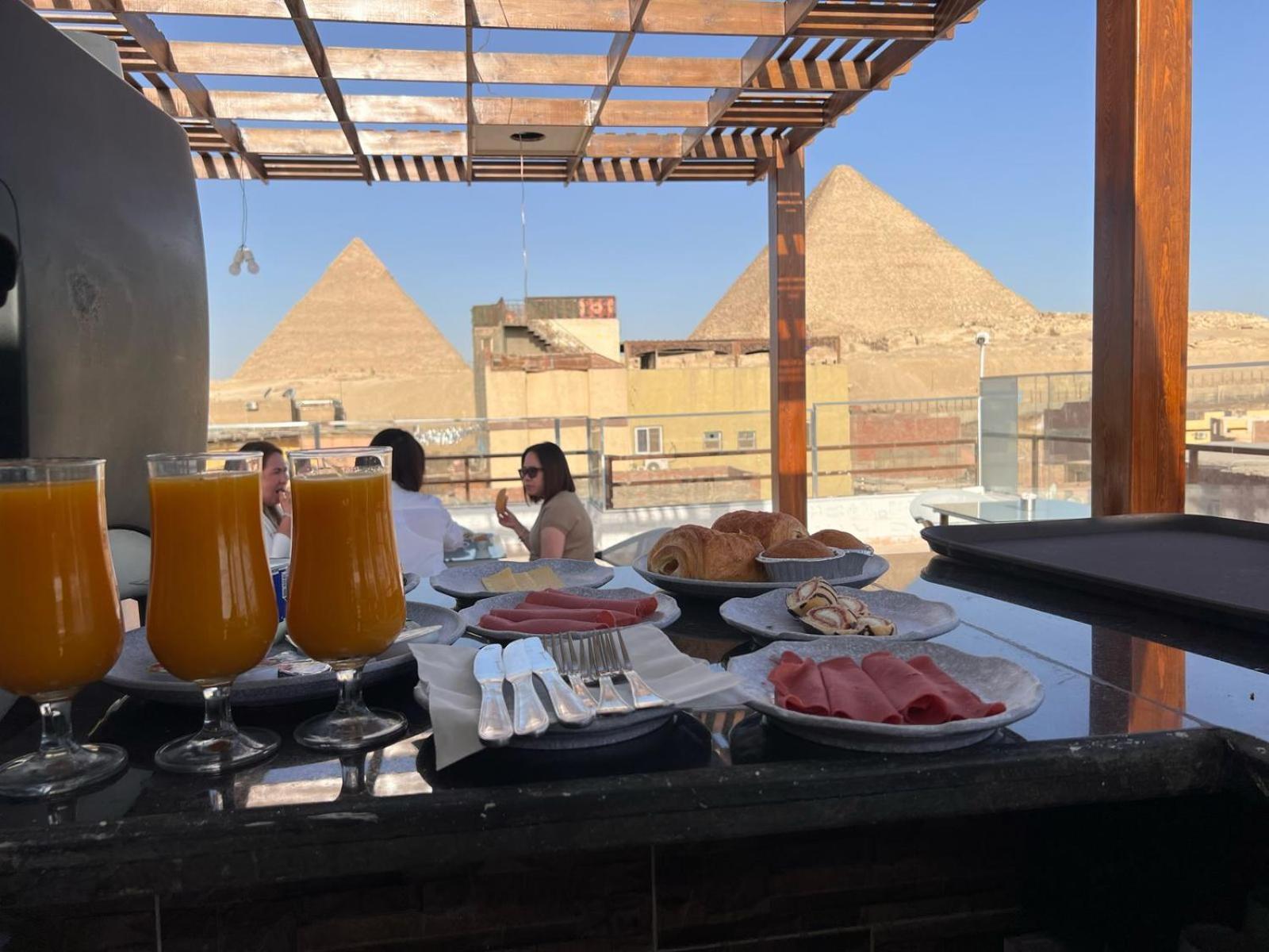 Hotel Le Grand Pyramids View & 3*