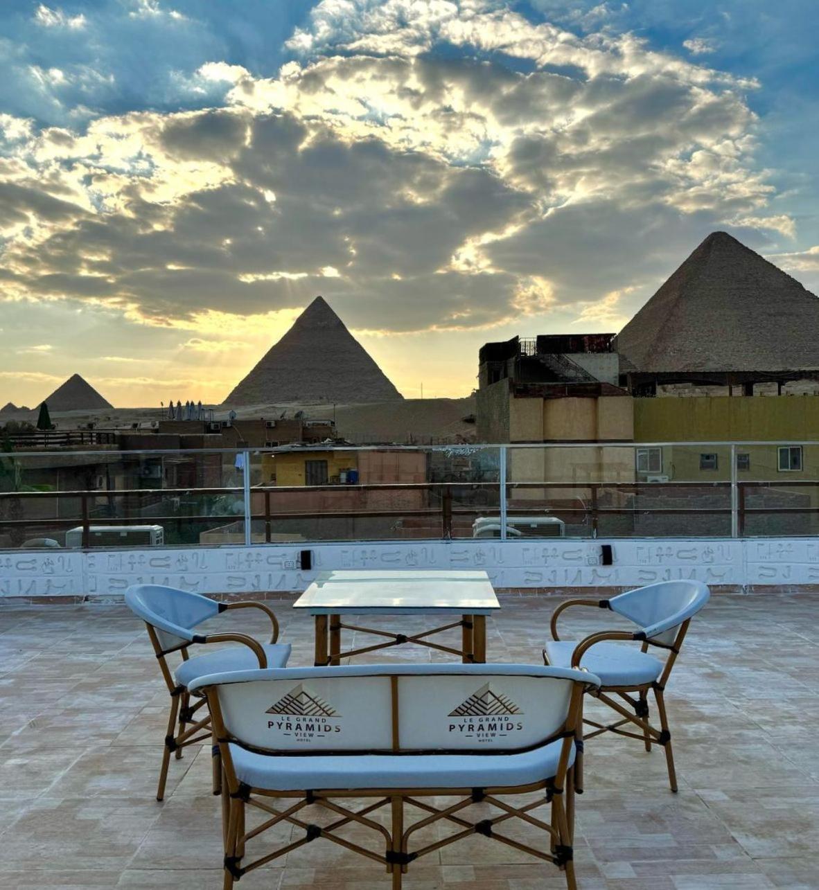 Hotel Le Grand Pyramids View & 3*